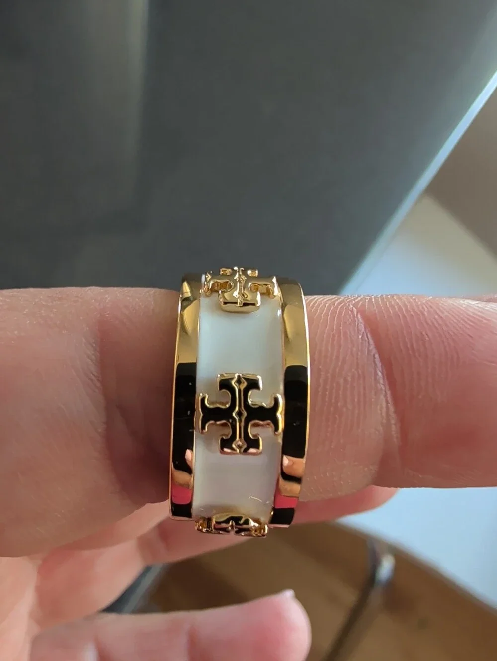 Tory Burch Yellow Gold Plated Enamel Band Ring White Logo Design Sz 7.75 - W49